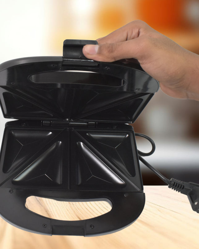 2819 Sandwich Maker Makes Sandwich Non-stick Plates Easy To Use With Indicator Lights